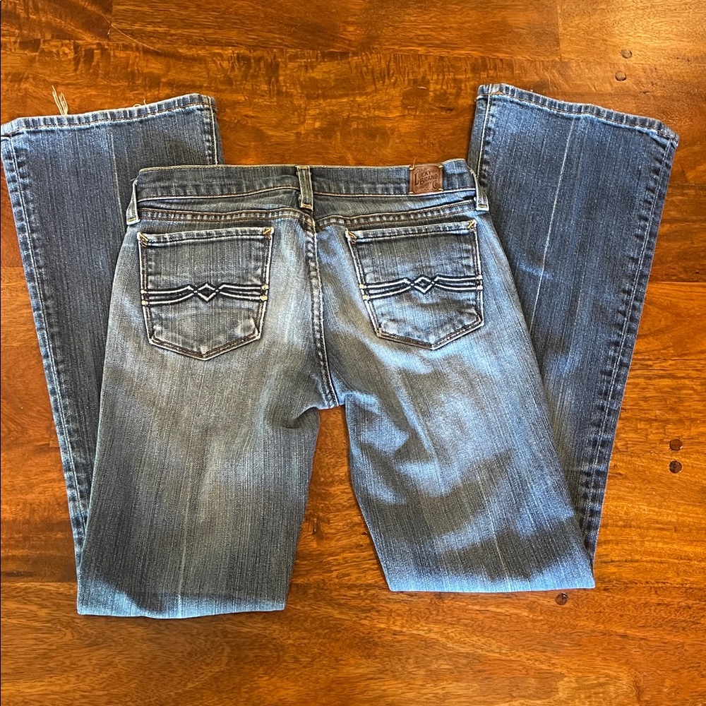 Lucky Brand Zoe Jeans, size 26 / 2 - Picture 4 of 7